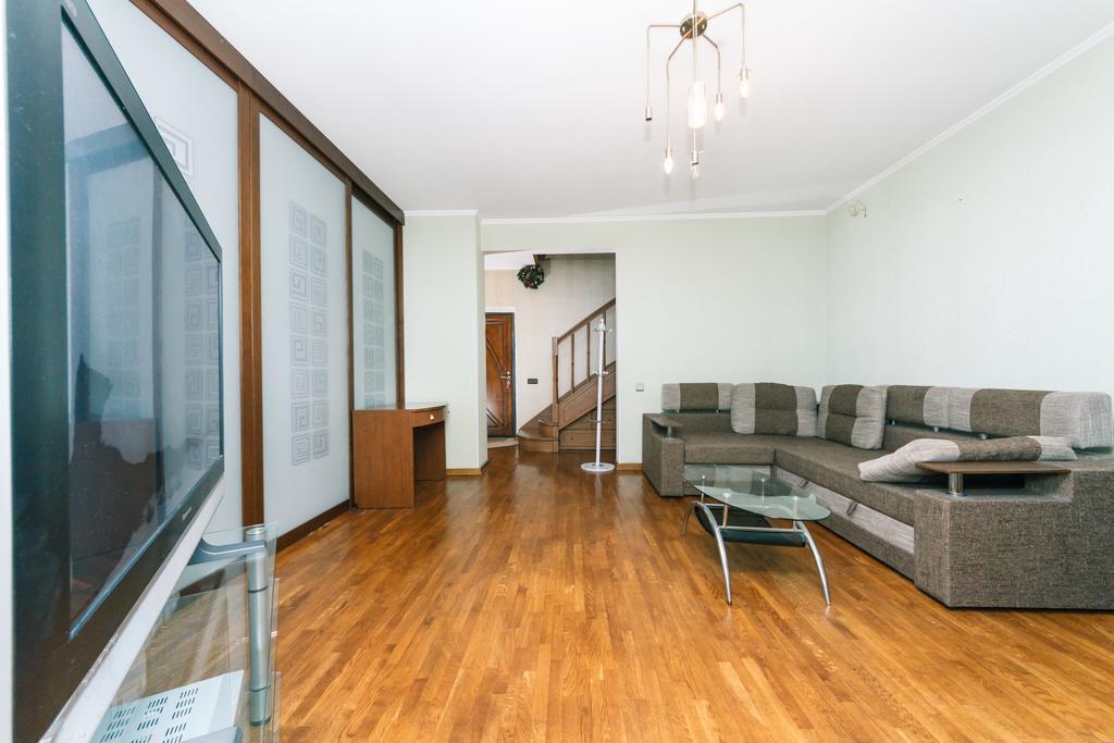 Two-Storey Apartment Near Iec Kiew Exterior foto